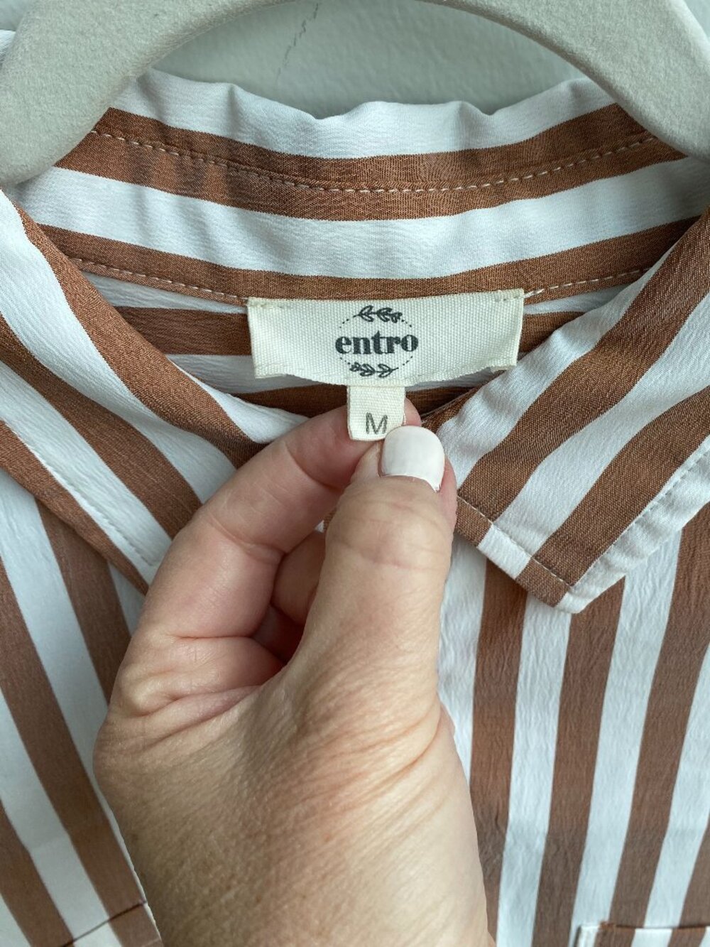 Entro Striped white Terracotta Relaxed Short Sleeve Button Down M - Picture 2 of 3